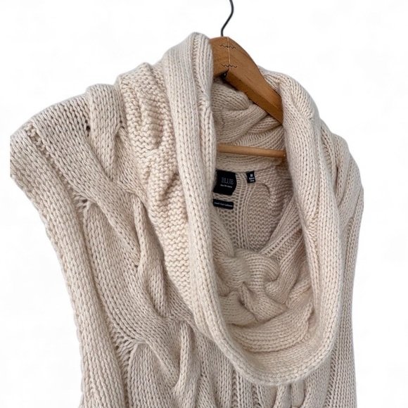 BLUE Saks Fifth Avenue Hand-Knit Cashmere Cable Knit Sleeveless Tunic Sweater - Picture 3 of 5